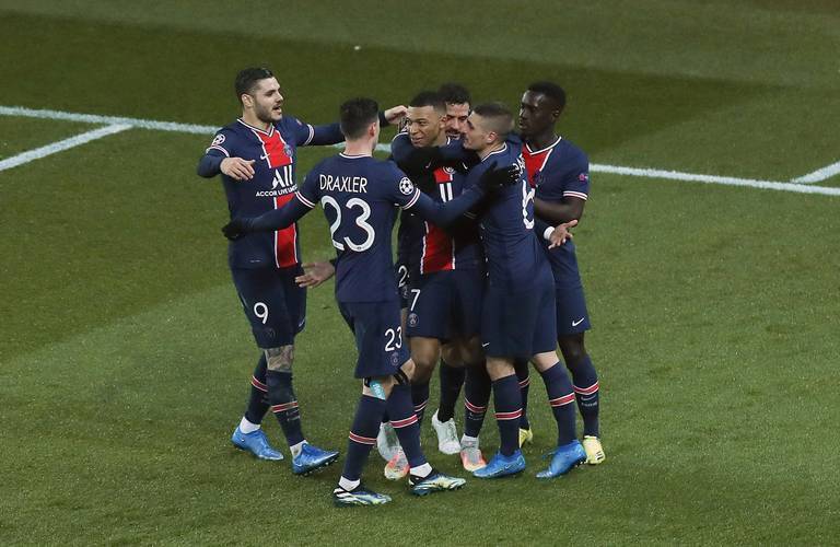 后腰罗萨里, 首回合的两