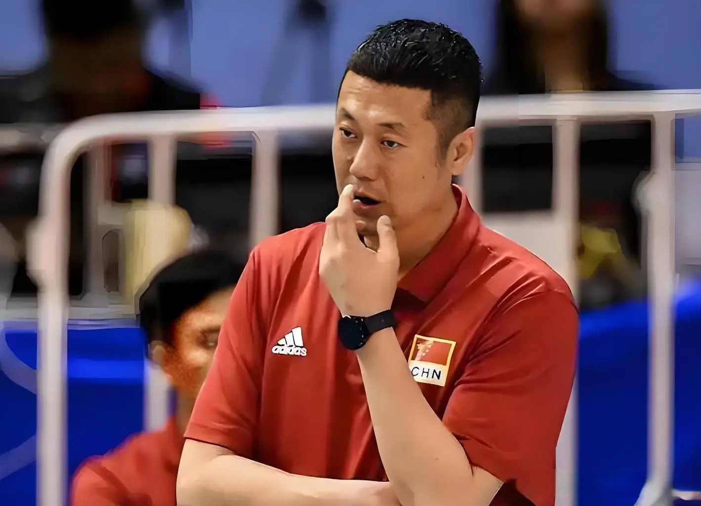 员诸韵颖, 练出身, 排主教练