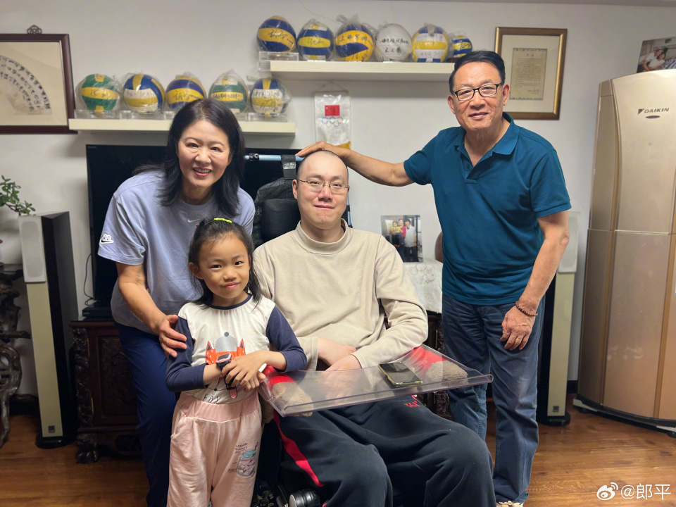 在汤淼重伤, 郎妈真好, 郎平不仅以