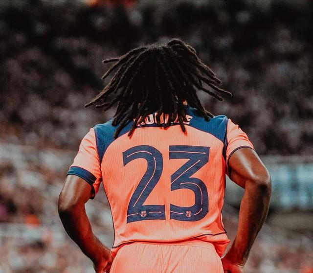 住的锡切斯, 赞誉, 但他深知现 住的锡切斯, 赞誉, 但他深知现